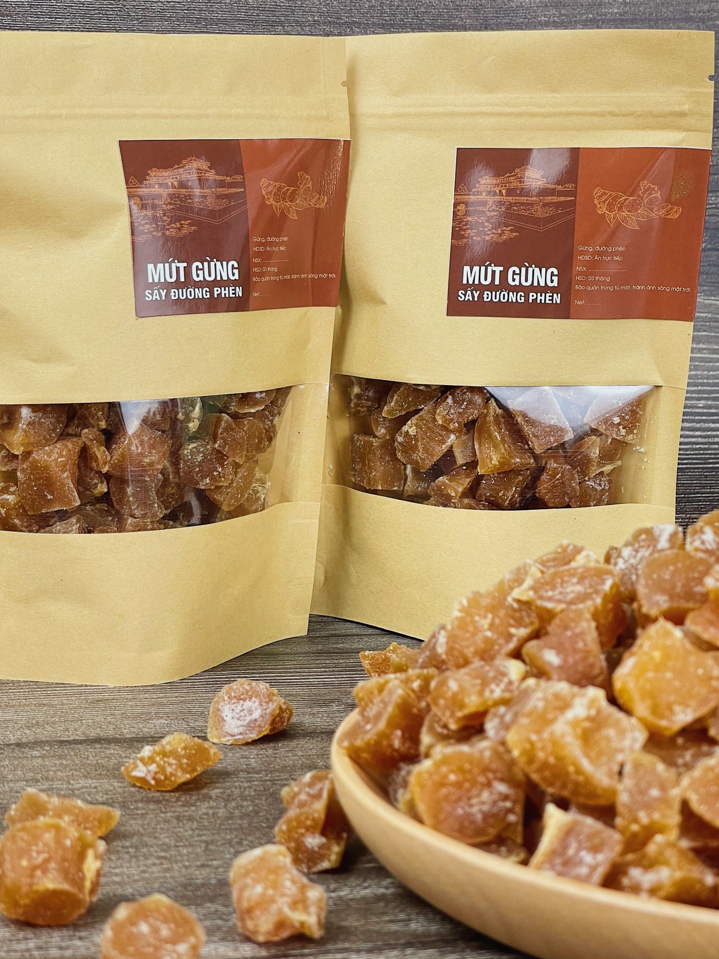Mứt gừng sấy đường phèn Nguyên Hà - đặc sản Huế